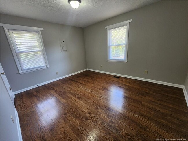 Building Photo - 1508 Darvel Ave