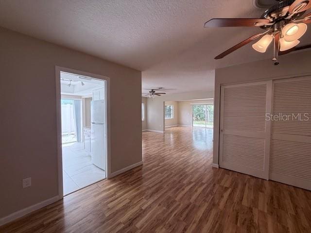 Building Photo - 6264 Green View Cir