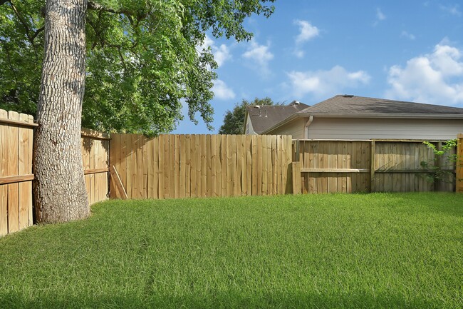 Building Photo - 90 Burress St