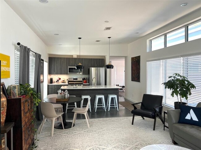 Building Photo - 1163 Perry Rd