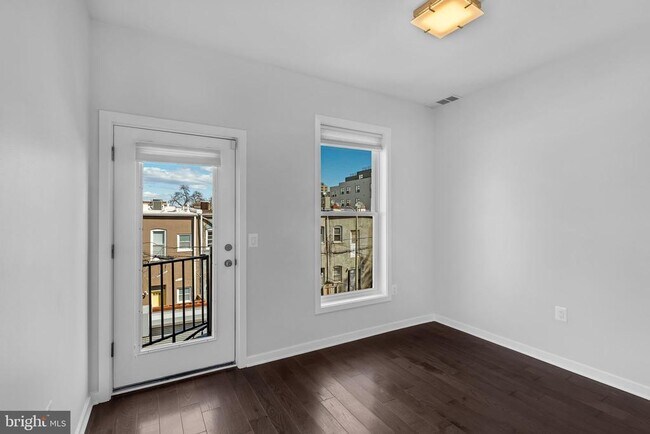 Building Photo - 15 N St NW
