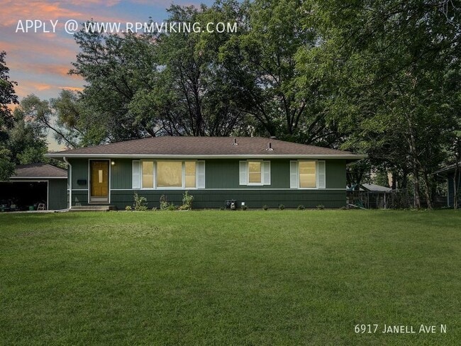 Primary Photo - 4br 2ba 2cg ~ Security Deposit Free Altern...