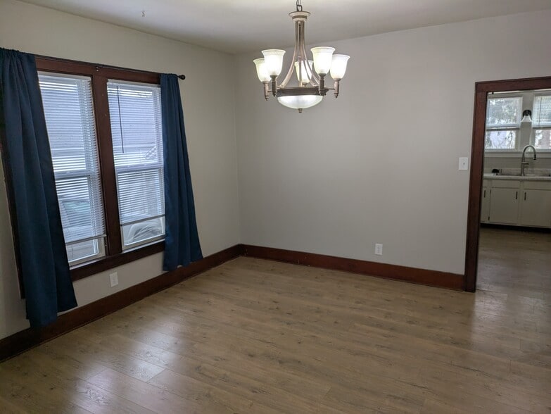 Dining Room - 331 Park St