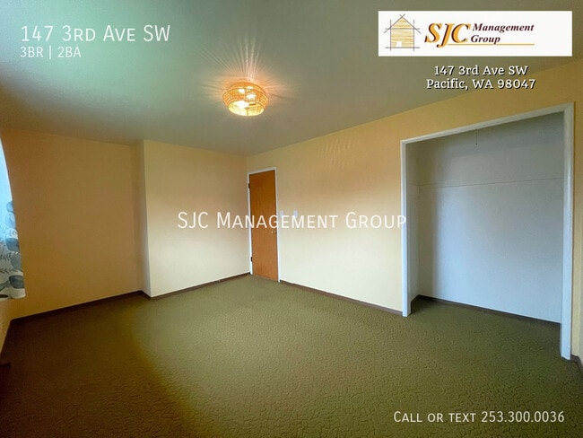 Building Photo - 147 3rd Ave SW