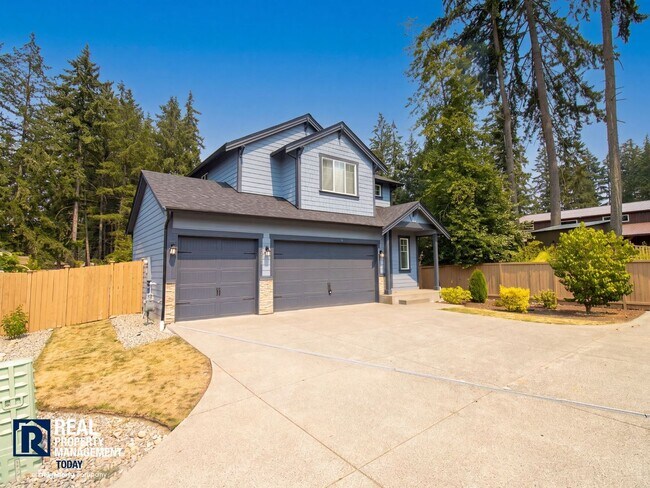 Building Photo - Easy JBLM Commute Like-New 4BR Home with 3-Car Garage & Bonus Office