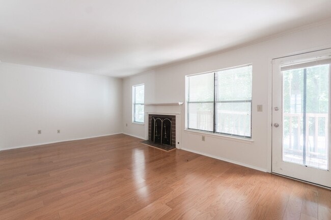 Building Photo - 2BR/2.5BA condo in Brandon Mill Farms in S...