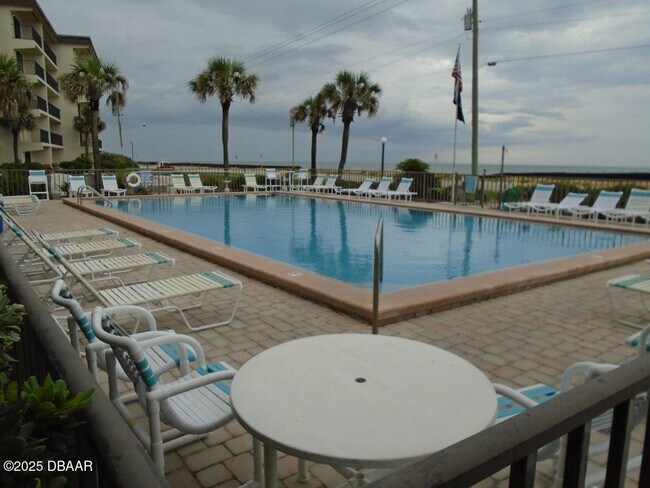 Building Photo - 2700 Ocean Shore Blvd