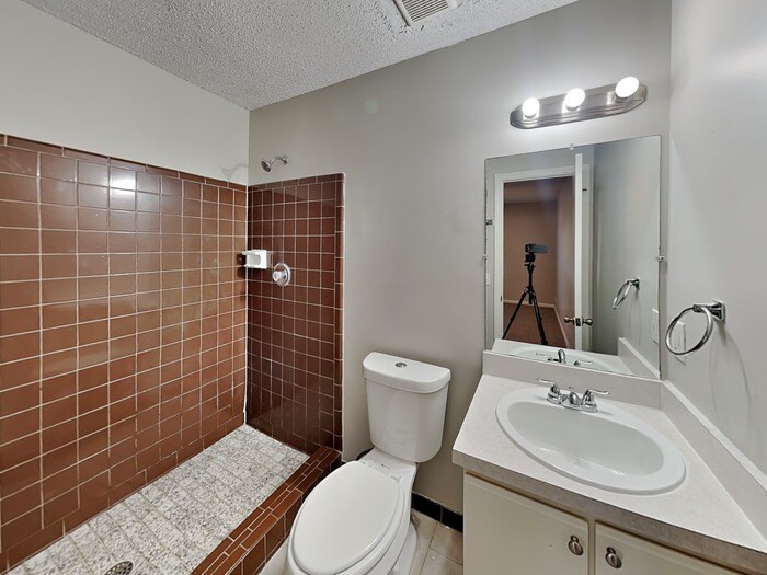 Building Photo - 6319 Ian Chad Dr E