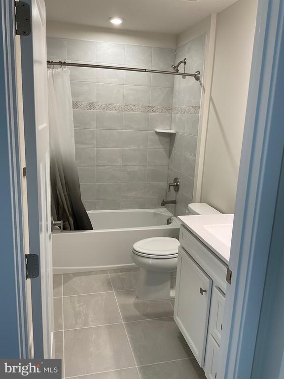 Building Photo - 4317 Southerby Dr