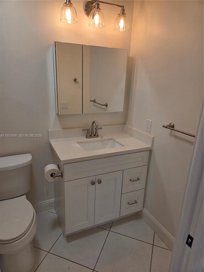 Building Photo - 9352 Wedgewood Ln