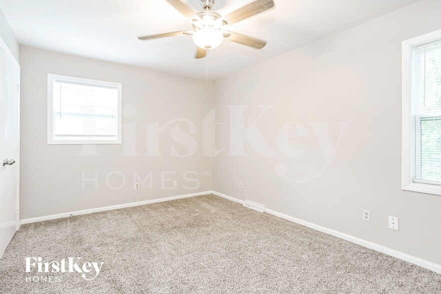 Building Photo - 5507 Lawrence Orr Rd