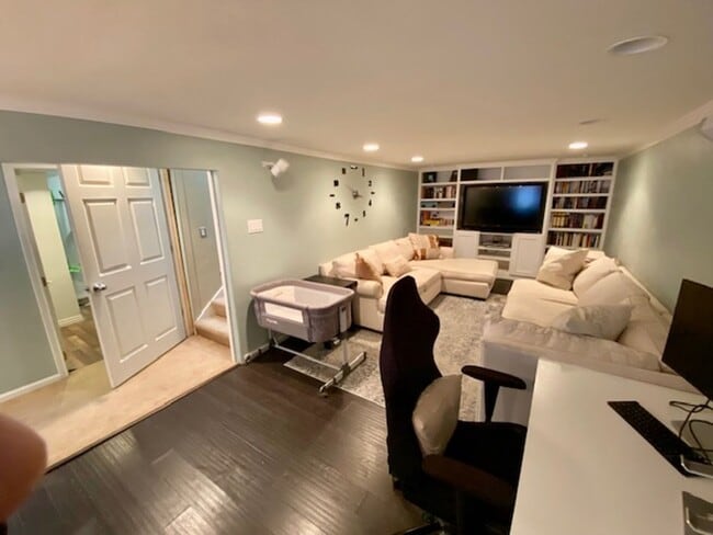 Building Photo - Amazing Littleton Bungalow