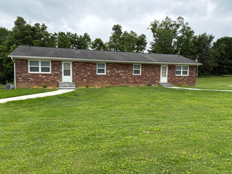 Building Photo - 5204 S College Dr