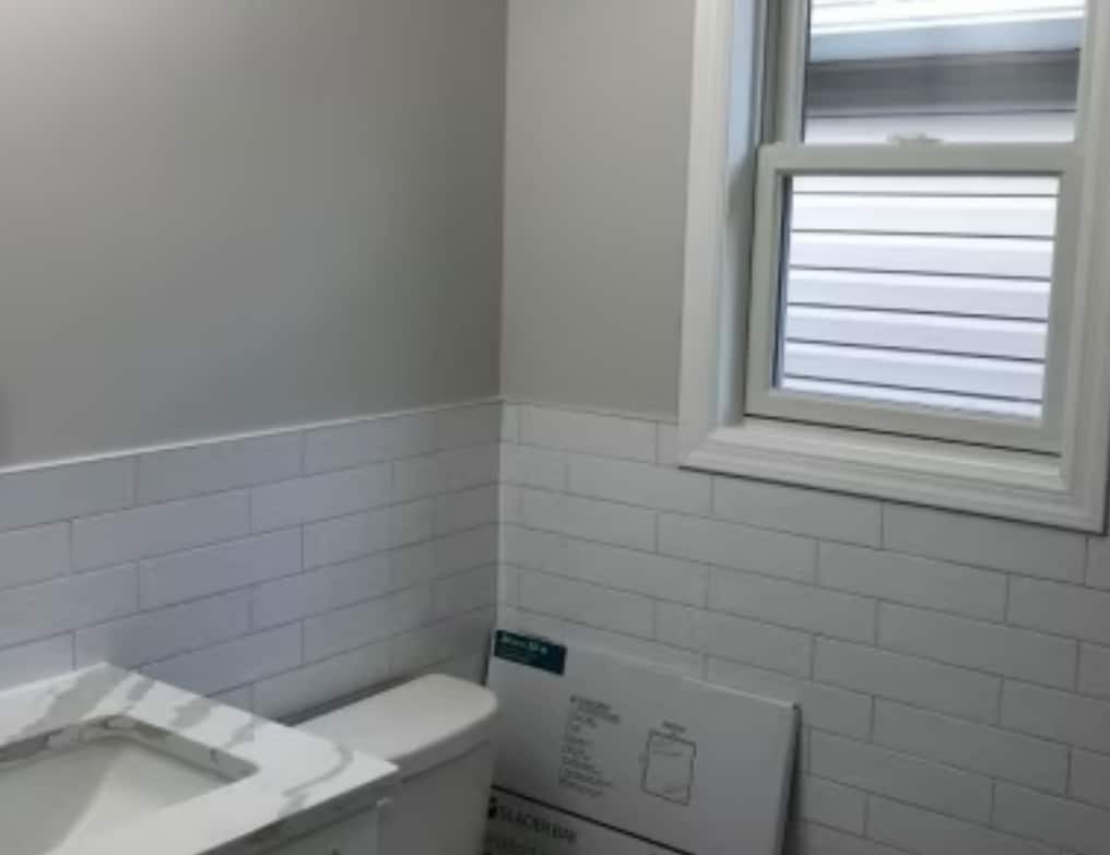 Building Photo - 64 Delaware St