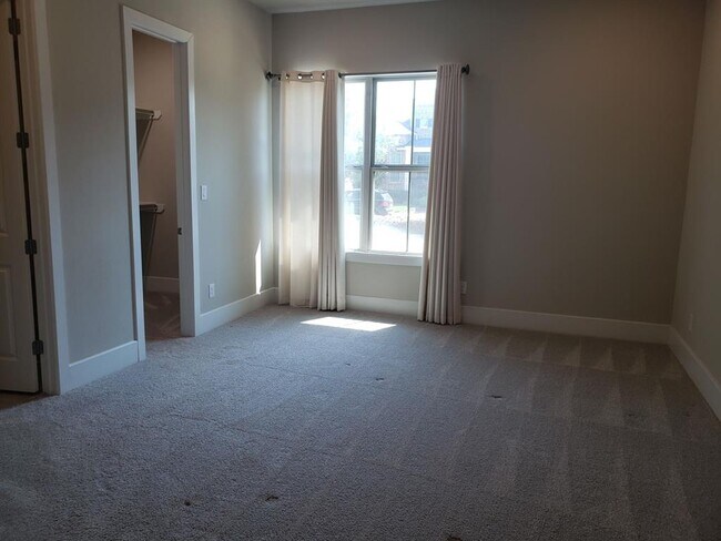 Building Photo - 539 Imperial Blvd