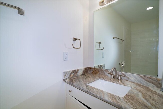 Building Photo - 6404 Olympia Dr