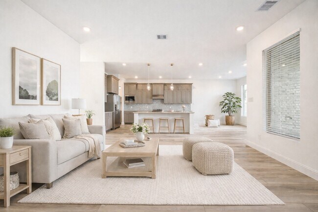 Building Photo - 3210 Blue Grama Bnd