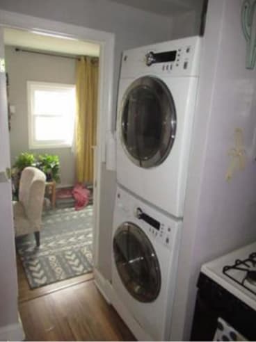 Unit 2 Laundry - 1613 F St NE
