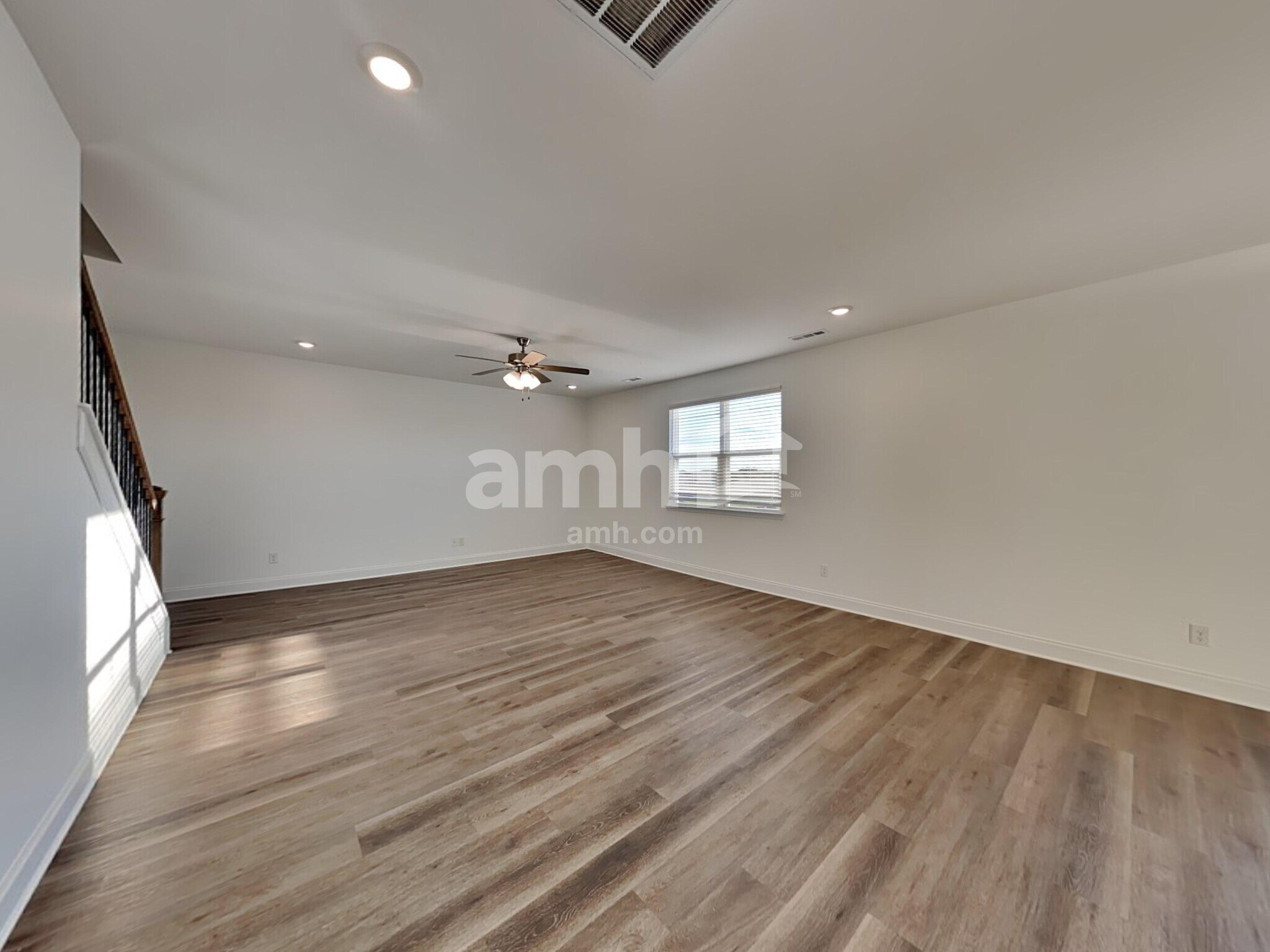 Building Photo - 231 Marin Dr