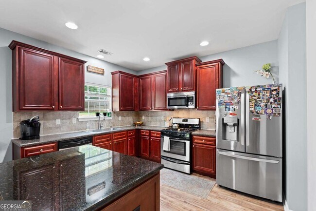 Building Photo - 154 Stephens Mill Dr