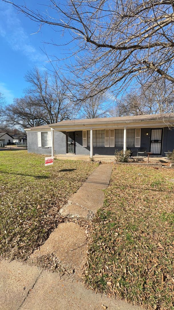 Building Photo - Very Nice Duplex in Berclair