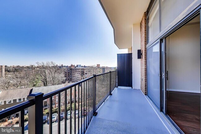 Building Photo - 3101 New Mexico Ave NW