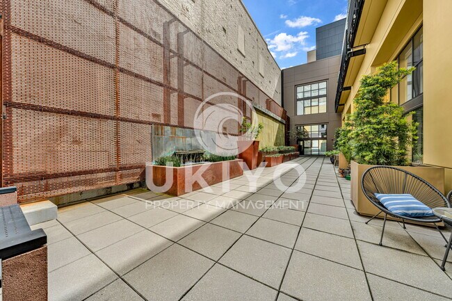Building Photo - 181 O'Farrell St
