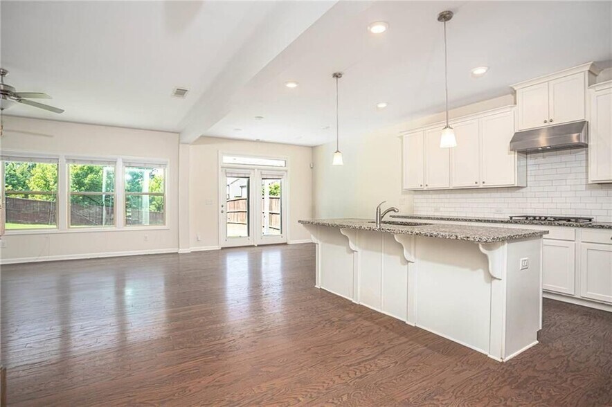 Building Photo - 138 Avery Lndg Wy