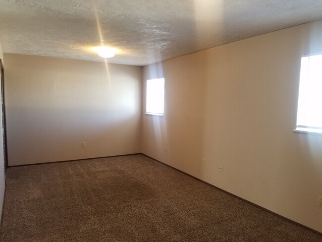 Building Photo - *LEASE TAKEOVER* 1 Bed, 1 Bath condo in Park Place Apartments