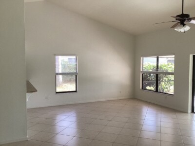 Building Photo - 1308 Monarch Cir