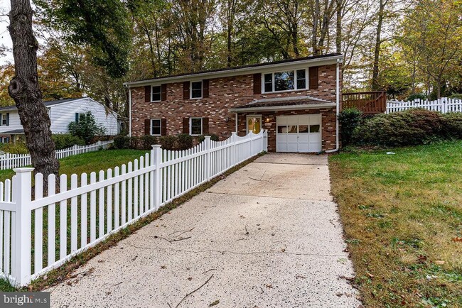 Building Photo - 8617 Kerry Ln