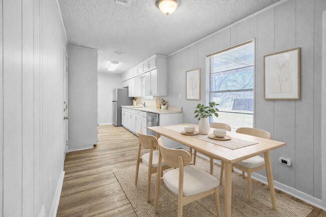 Building Photo - Charming 3-Bed, 2-Bath Home in Saginaw with Garage