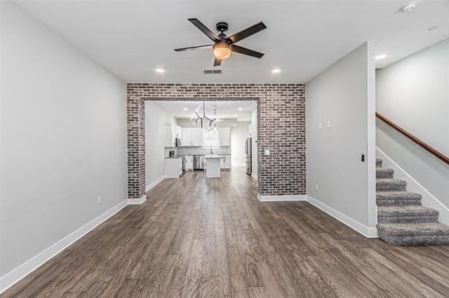 Building Photo - 313 N Mill St