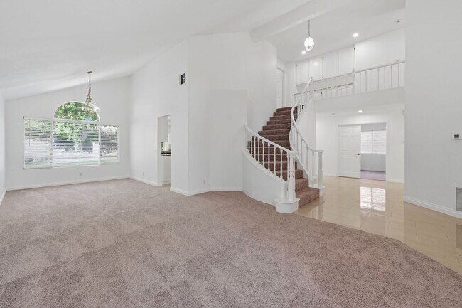 Building Photo - SPACIOUS 4 BEDROOM, 3 BATH HOME WITH 3-CAR GARAGE!