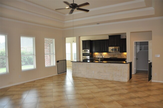 Building Photo - 8161 Tranquil Lake Way