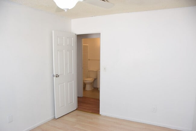 Building Photo - 5267 Retablo Ave