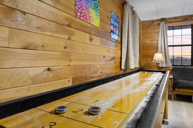 Building Photo - 150 Arrow Way