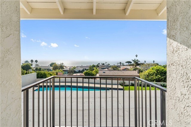 Building Photo - 30127 Vía Borica