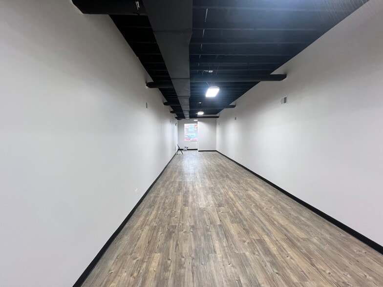 Building Photo - 8617 S Ashland Ave