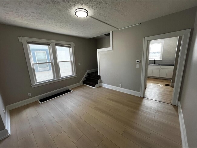 Building Photo - 2745 Steele Ave