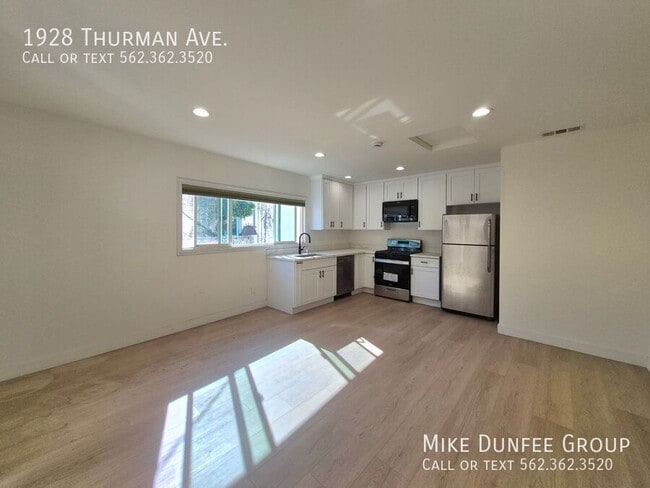 Building Photo - 1928 Thurman Ave