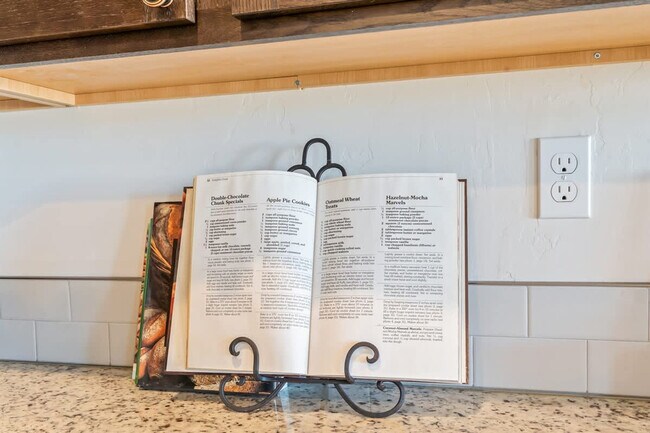 Building Photo - 3905 Winged Dove St