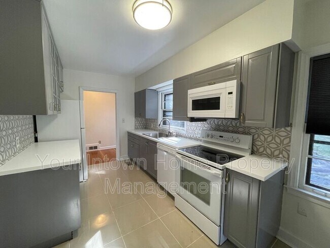 Building Photo - 1876 Mason Mill Rd