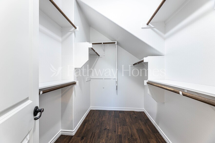 Building Photo - 119 Highwood Ave