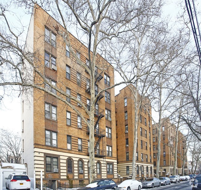 Building Photo - 1970 E 18th St
