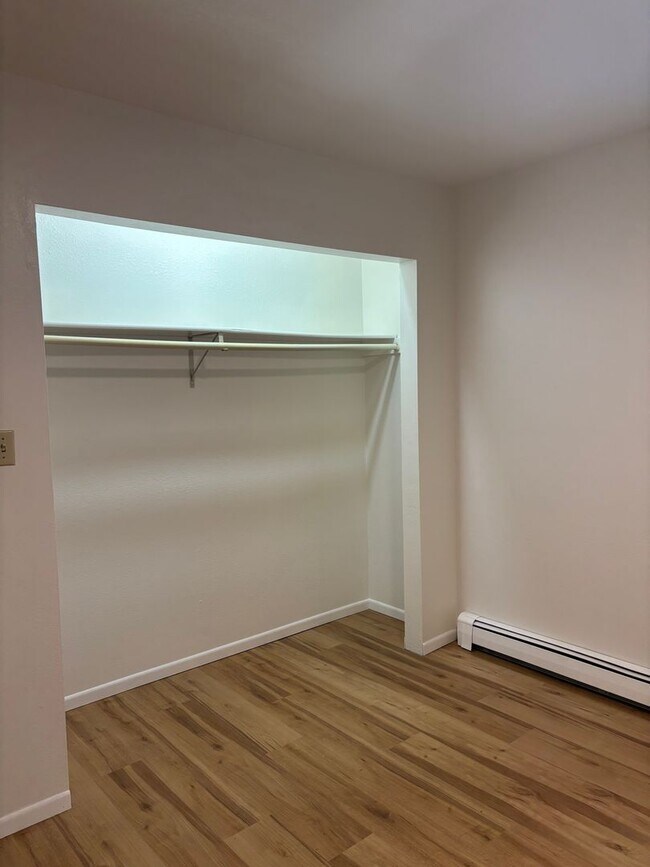 Building Photo - 3rd Ave 1410 -SB