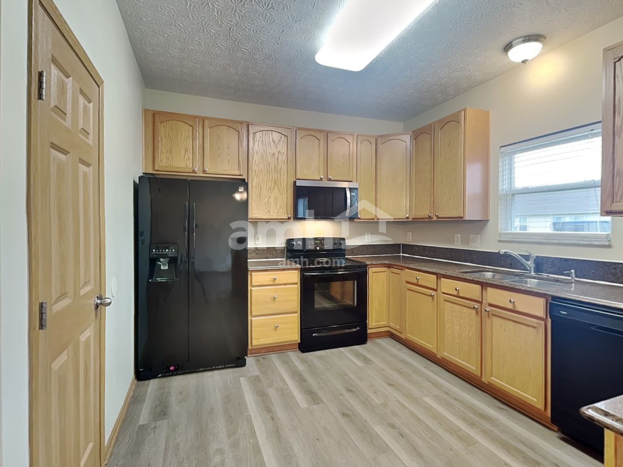 Building Photo - 105 Stockard Loop