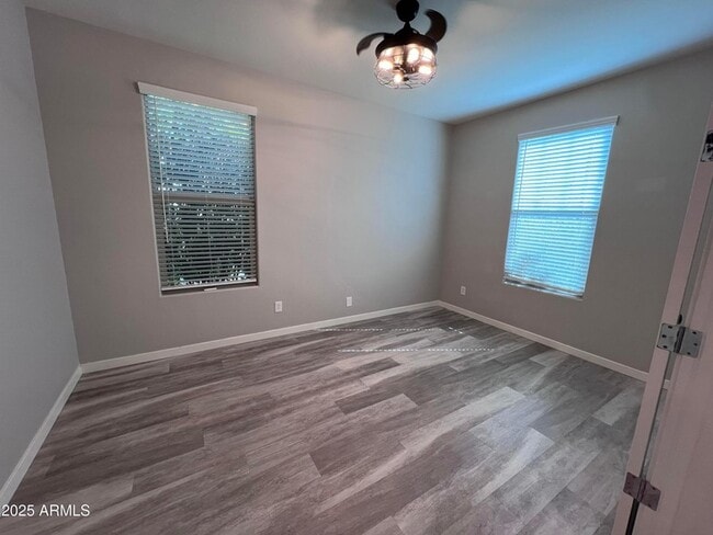 Building Photo - 9722 E Tungsten Dr