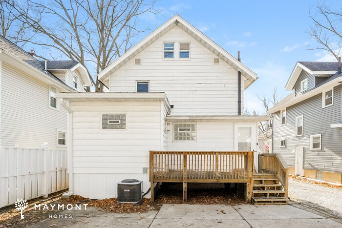 Building Photo - 1029 Bloomfield Ave