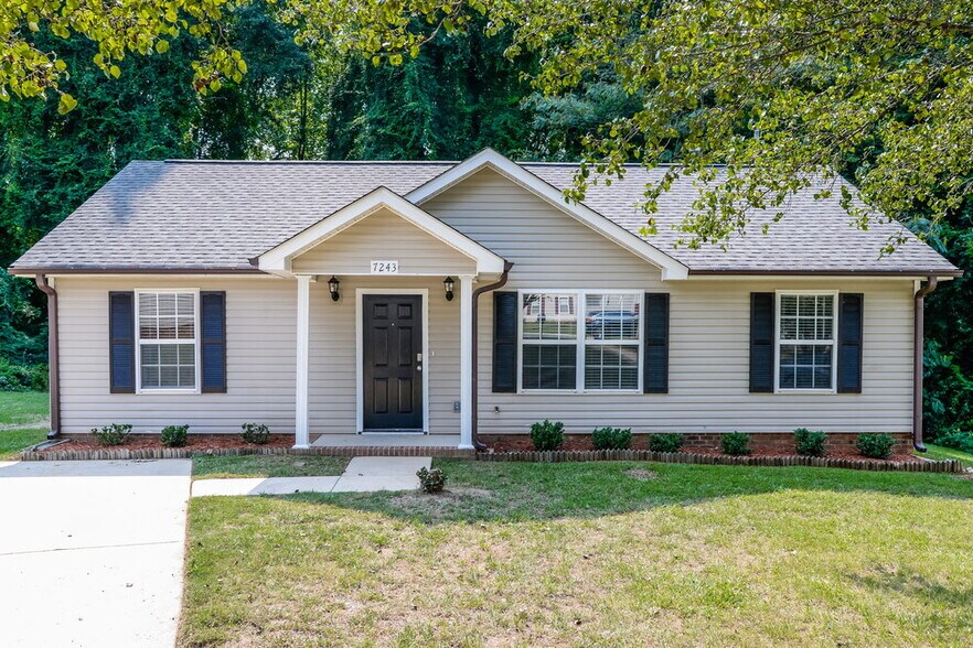 Primary Photo - 7243 Kavan Hunter Dr